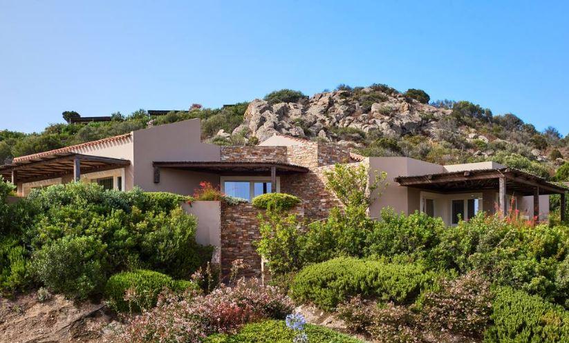 Baia Di Chia Resort Sardinia, Curio Collection By Hilton Eksteriør billede